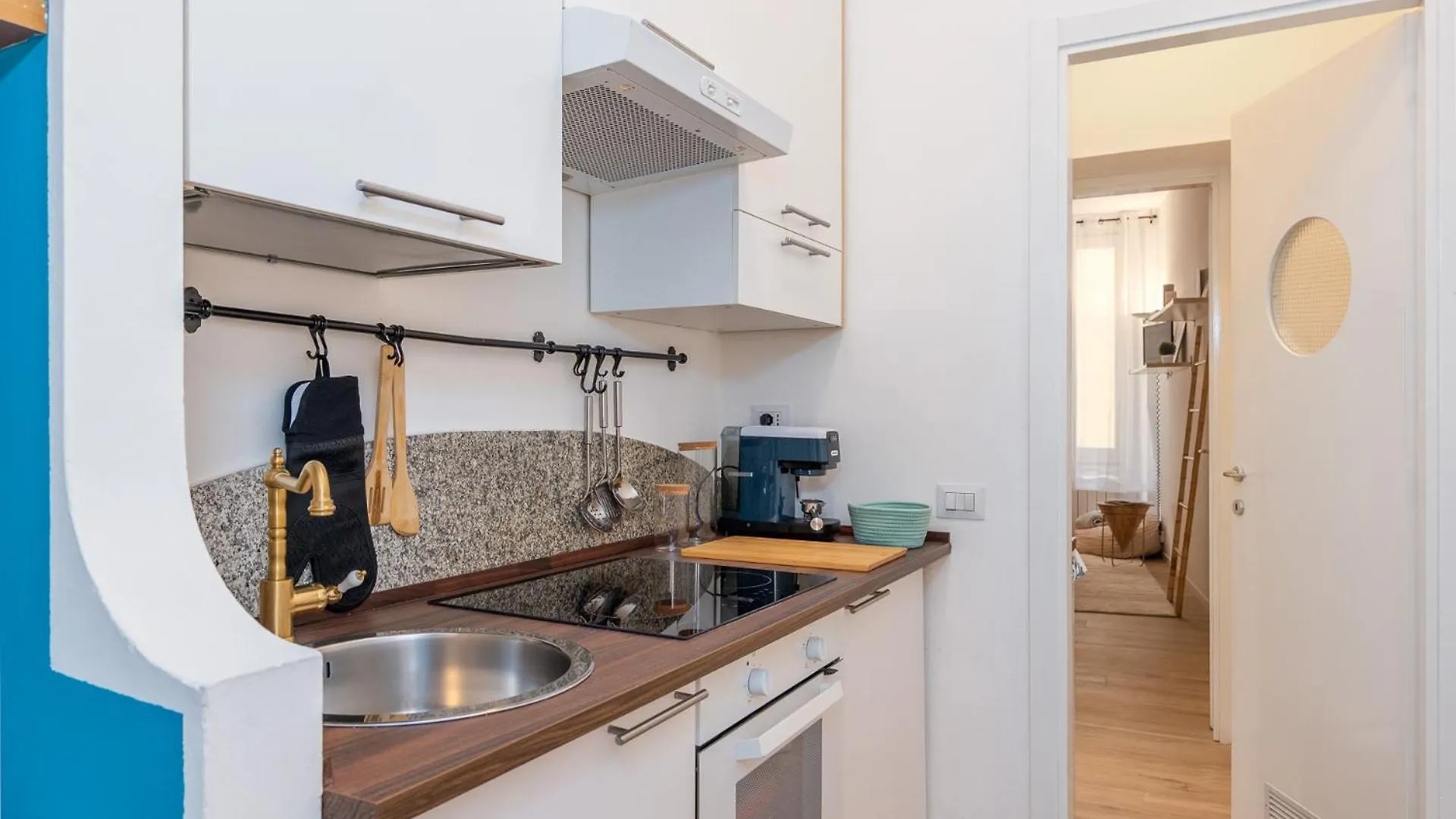 Elegant And Stylish Design Apartments In Brera Near The Metro Milan
