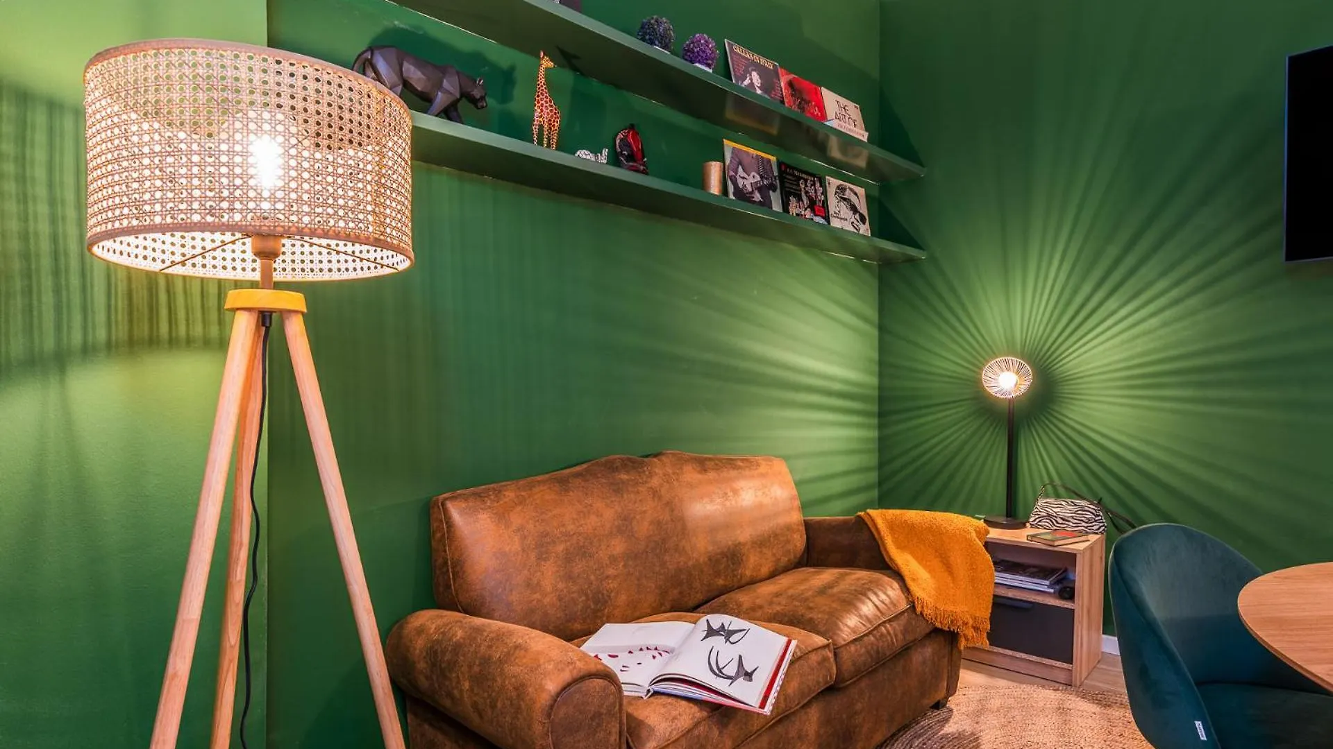 Elegant And Stylish Design Apartments In Brera Near The Metro Milan Italy